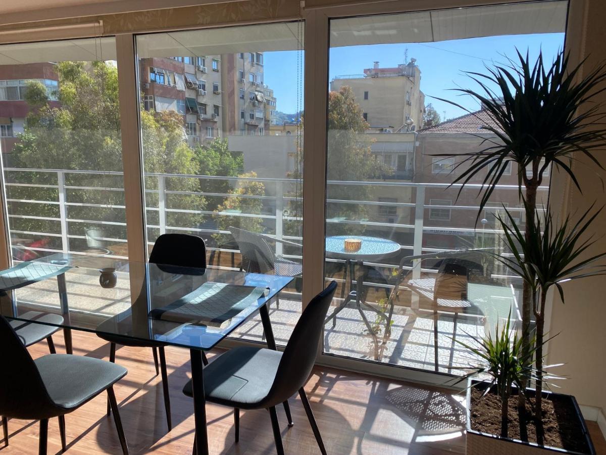 4e Apartment *